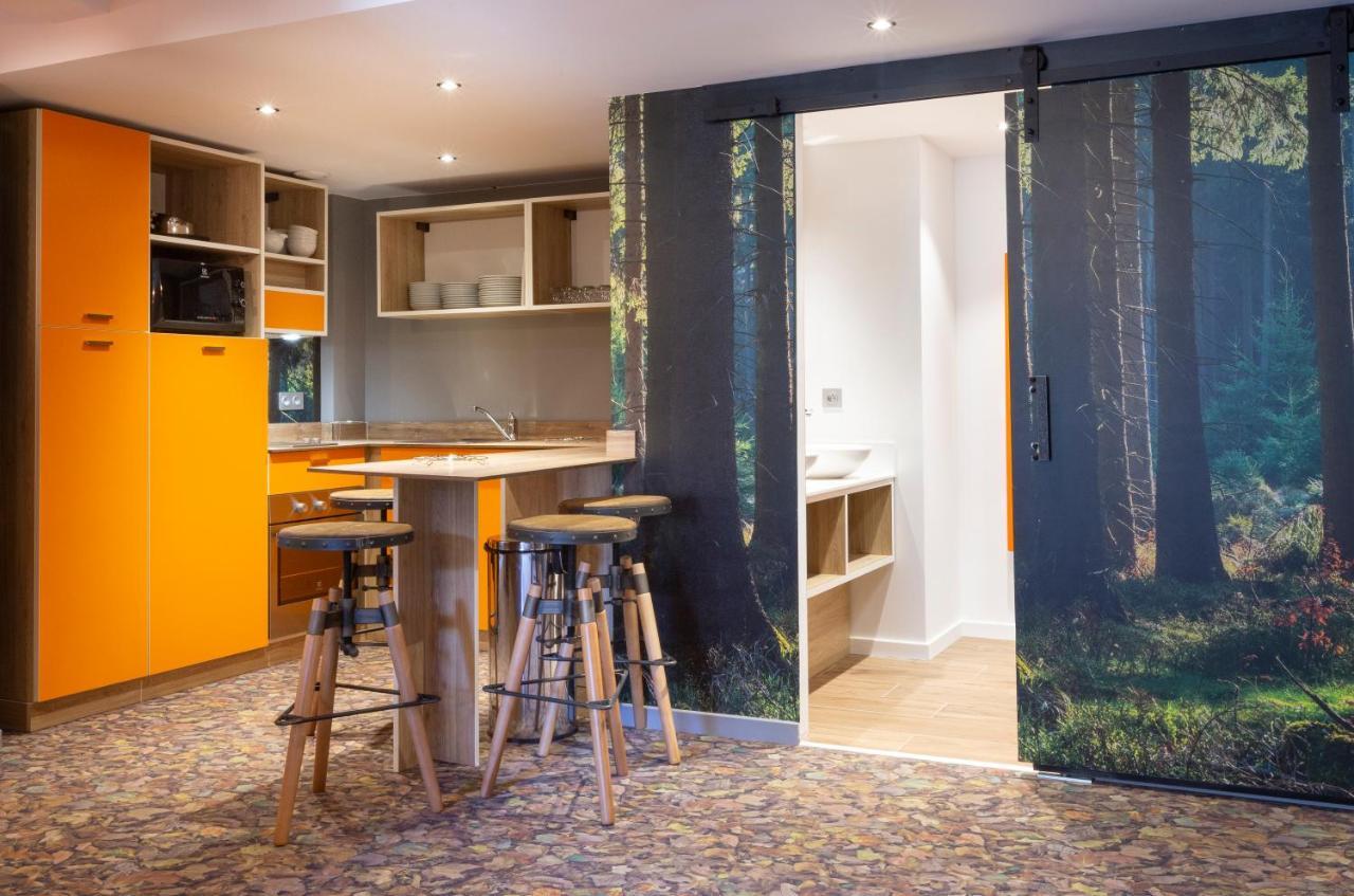 Hotel Base Camp Lodge - Bourg Saint Maurice Bagian luar foto