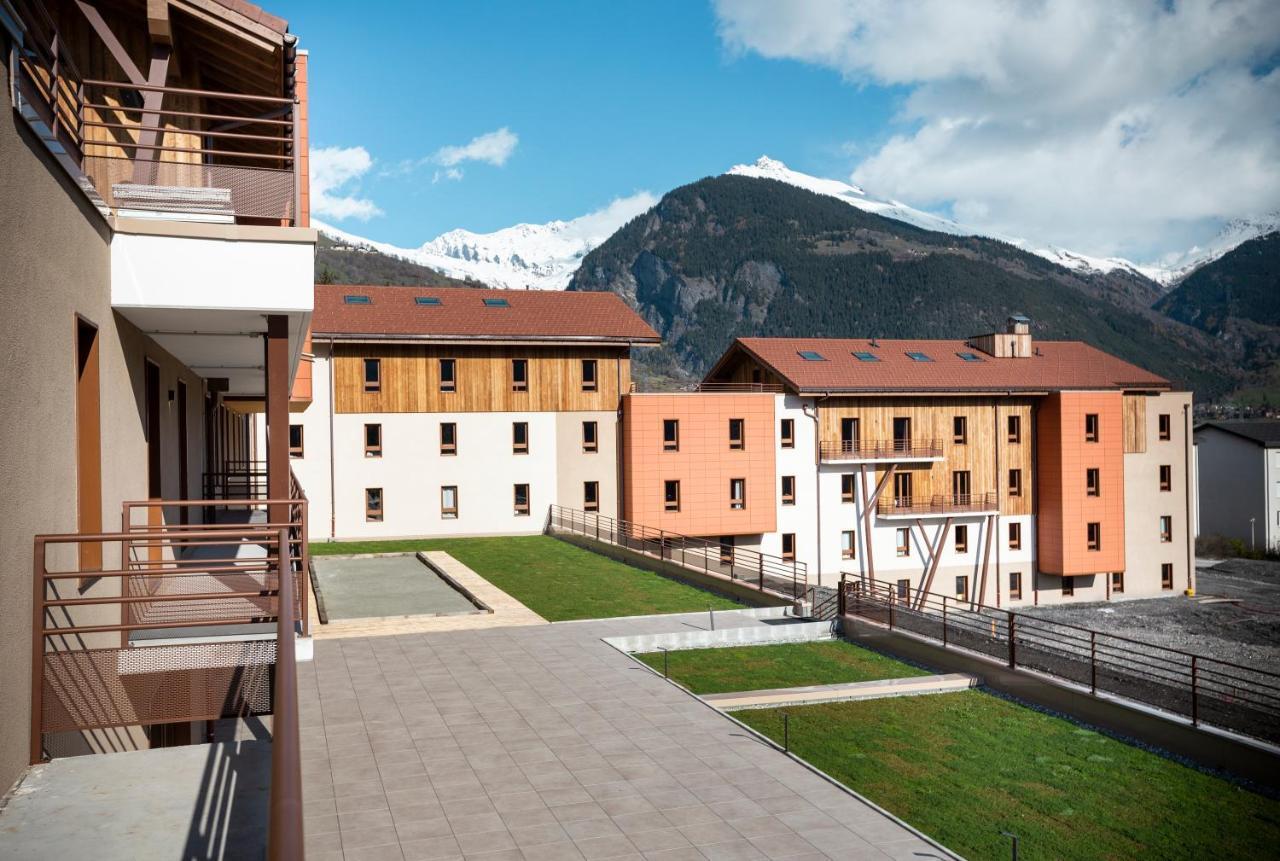 Hotel Base Camp Lodge - Bourg Saint Maurice Bagian luar foto