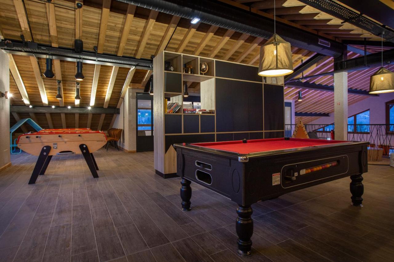 Hotel Base Camp Lodge - Bourg Saint Maurice Bagian luar foto