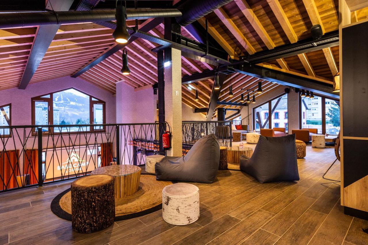 Hotel Base Camp Lodge - Bourg Saint Maurice Bagian luar foto